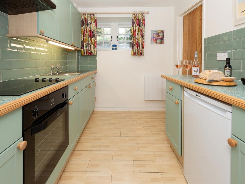 Bluebell-cottage-kitchen